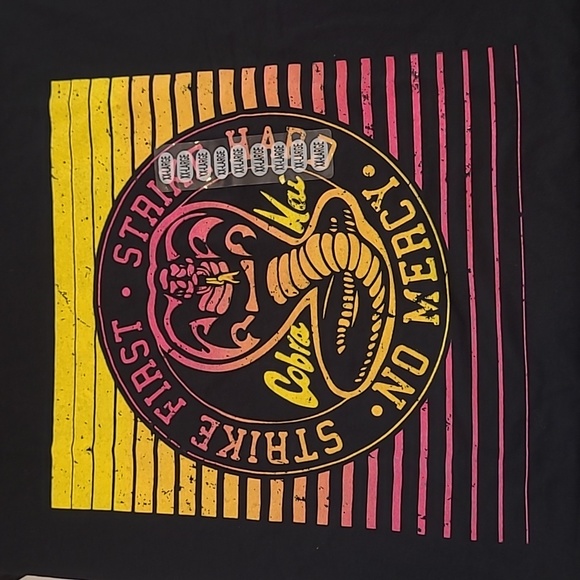 NWT Cobra Kai T-shirt Adult 2XL - Picture 3 of 6